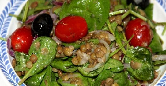 Салат из чечевицы с овощами