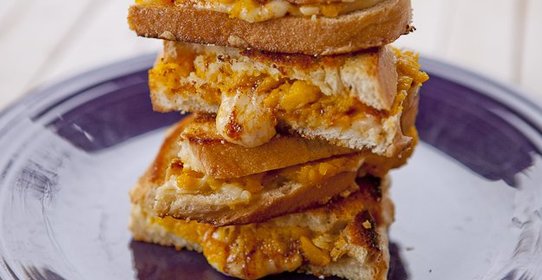 Тост с тыквенным пюре и сыром