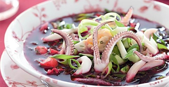 Свекольник с кальмарами