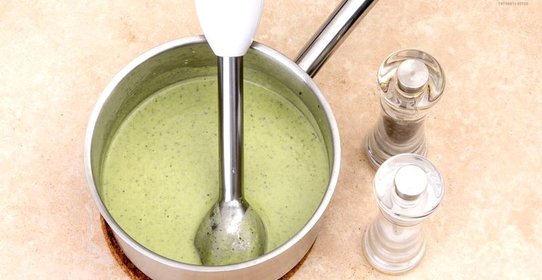 Крем-суп из брокколи с мятой