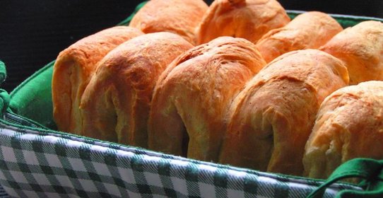 Булочки Parker House