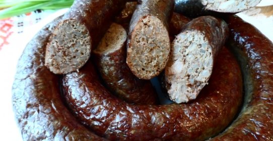 Домашняя колбаса из печени с гречкой.