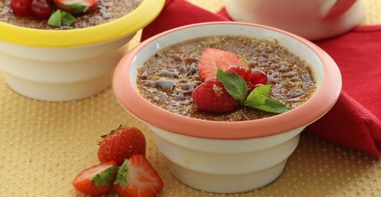 Запеченный крем с ягодами