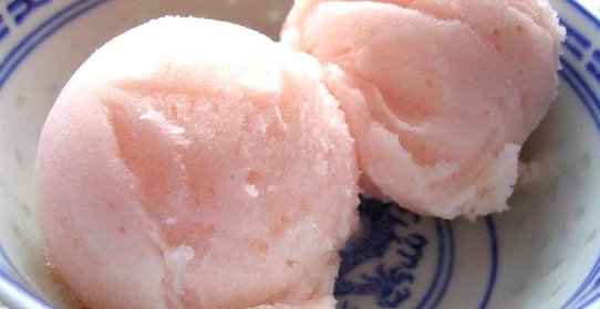 Клубнично-грейпфрутовый сорбет