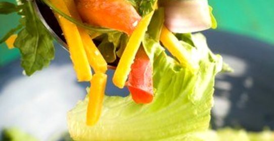 Салат с маринованным салатом пак-чой