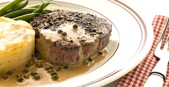 Говяжьи медальоны в коньячном соусе