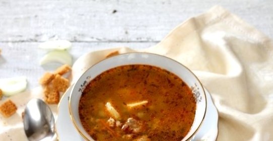 Рассольник со свининой в мультиварке