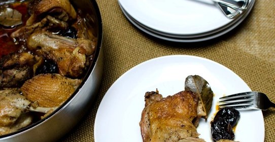 Утка с черносливом