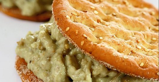 Пюре из баклажанов с йогуртом