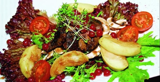 Салат из куриной печенки