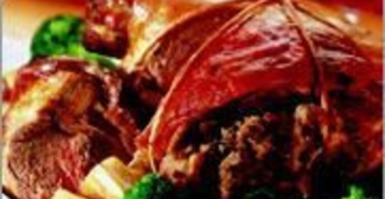 Лопатка ягненка, фаршированная грибами