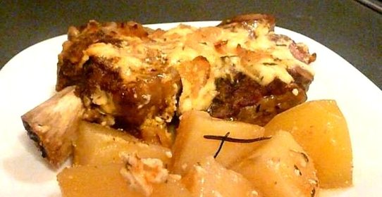 Телятина, запеченная с картофелем