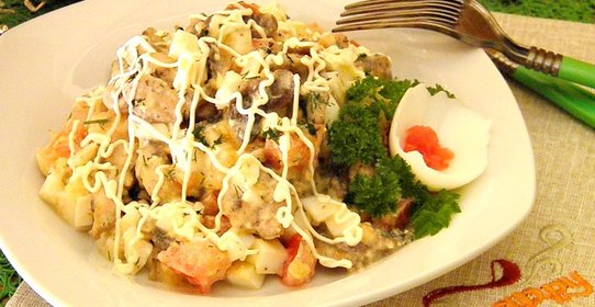 Салат Новогодний с курицей