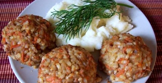 Фарш в сметанном соусе