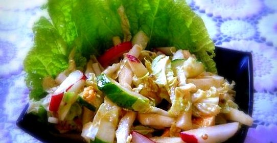 Салат из пекинской капусты