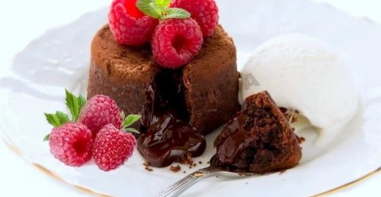 Шоколадный фондан с жидким центром