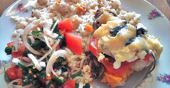 Пангасиус под овощами