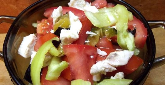 Салат со сливой