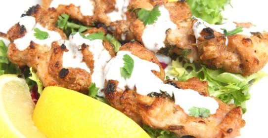 Бараньи шашлыки в марокканских специях с йогуртово-мятным соусом