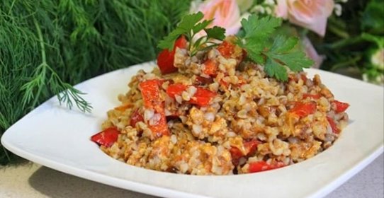 Гречневая каша с болгарским перцем и фаршем