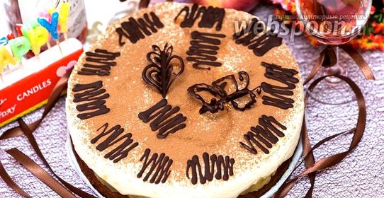 Торт с яблоками и сливочным муссом