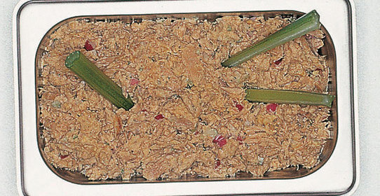 Салат с тунцом