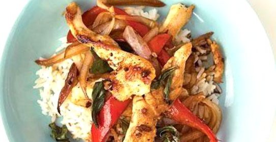 Жаркое из курицы с базиликом