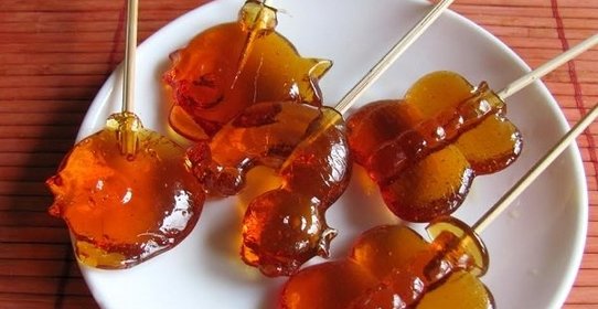 Конфеты из сахара