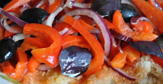 Итальянский салат Панцанелла