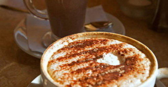 Горячий шоколад с корицей