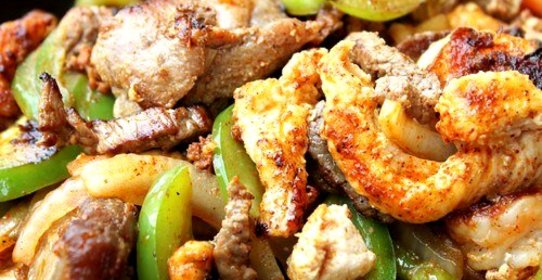 Свинина с зеленым перцем в сладком соевом соусе