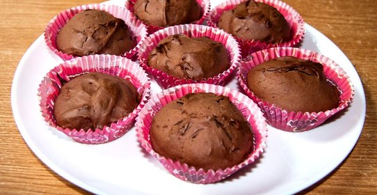 Нежные шоколадные маффины