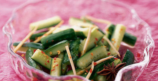 Огурцы с имбирем