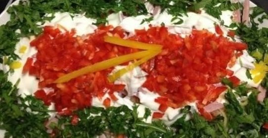 Салат овощной тандем Влюбленные сердца