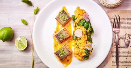 Нерка с булгуром и тыквой