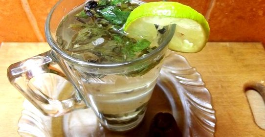 Зеленый чай с лаймом и барбарисом