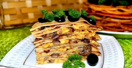 Блинный торт с грибами