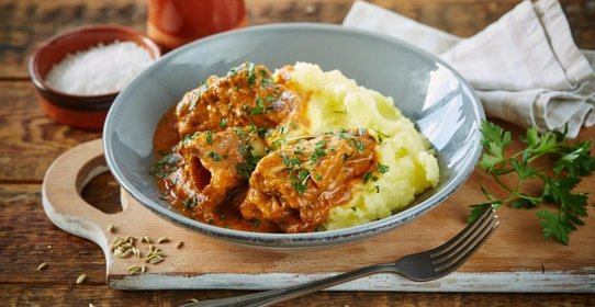 Тушеные говяжьи ребрышки