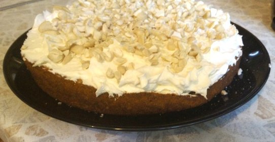 Морковный пирог с кремом из маскарпоне