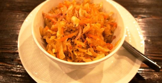 Тушеная капуста по-баварски