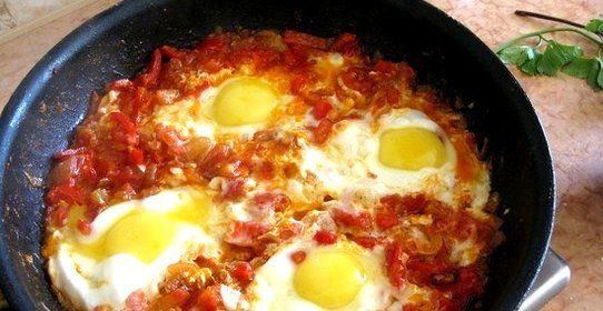 Яичница израильская