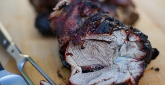 Плечо ягненка на гриле