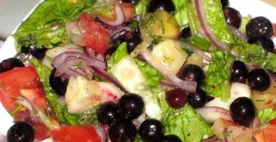 Салат со смородиной