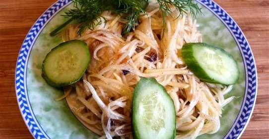 Салат с жареным луком