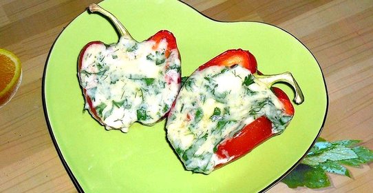 Горячий салат с перцами