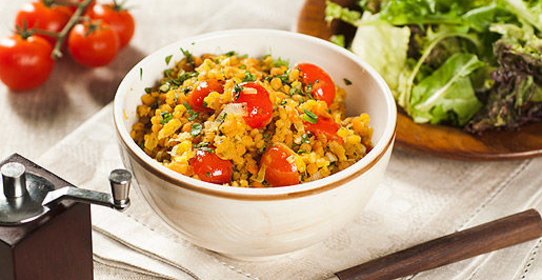 Чечевица с луком-пореем и морковью