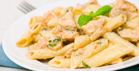 Пенне с горгонзолой и курицей