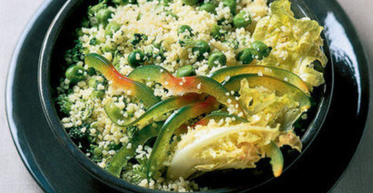 Салат кускус с зеленым горошком