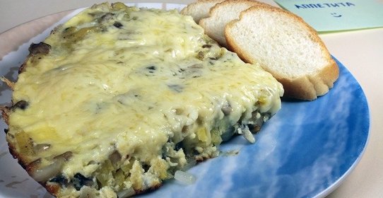 Омлет с грибами и картофелем