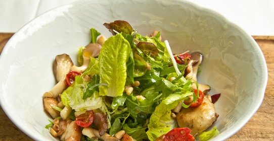 Салат из мяса кроля